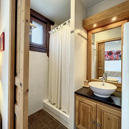 Centre, 64m², 6 Pers., 2 Chambres, Parking - Fr-1-507-14 Apartman *